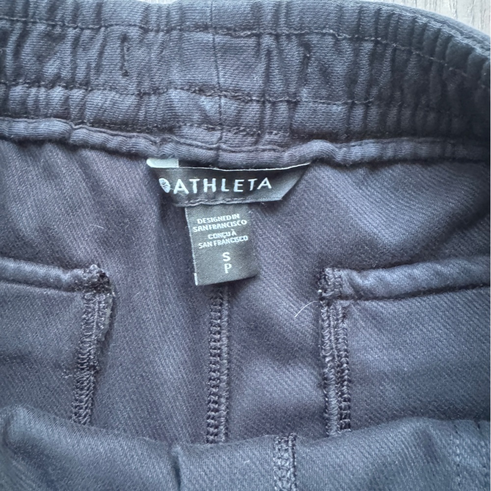 Athleta Women's Farallon Black Shorts - Size Small - Picture 5 of 7